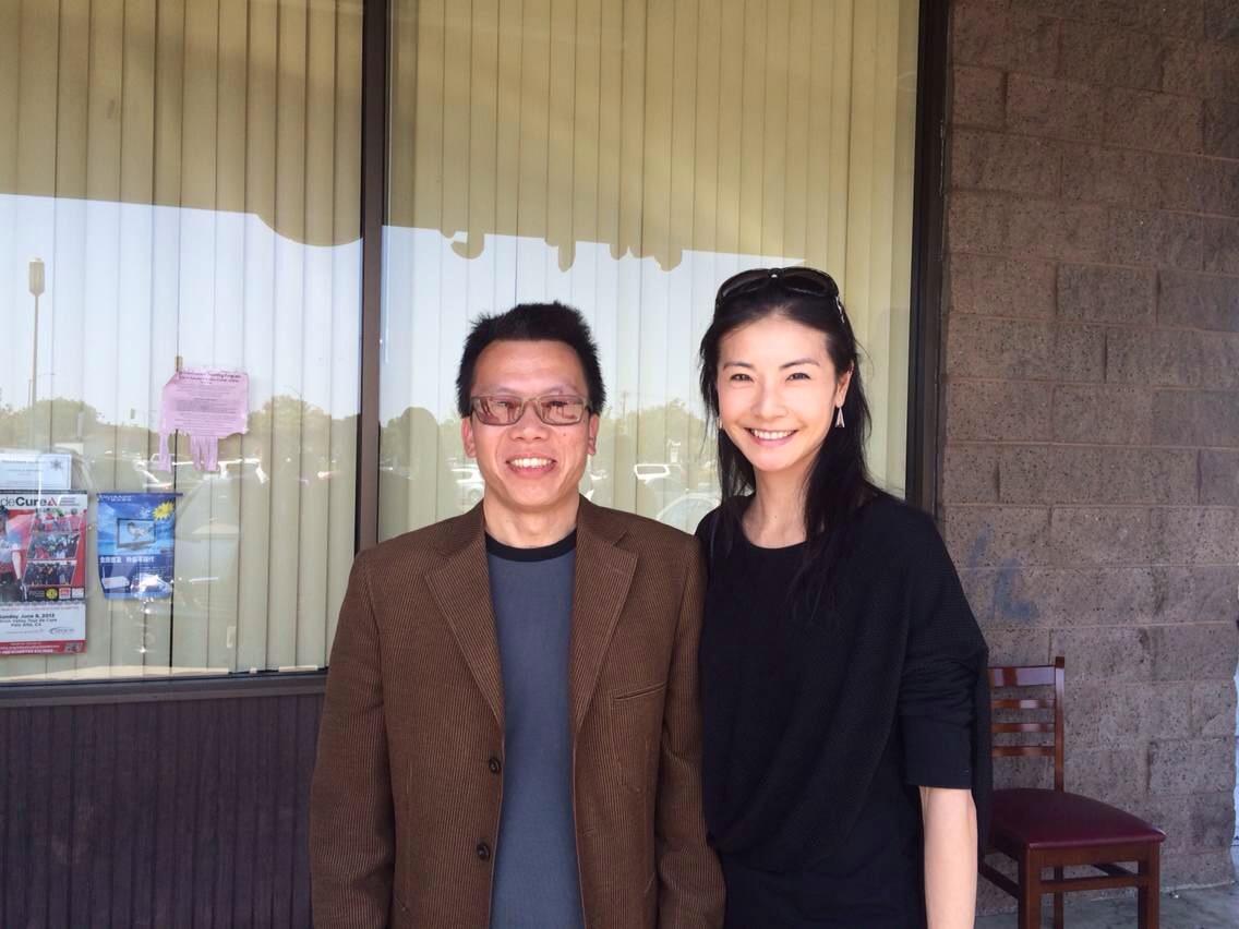 與舊金山芭蕾舞集團(tuán)首席女演員譚元元合影.jpg